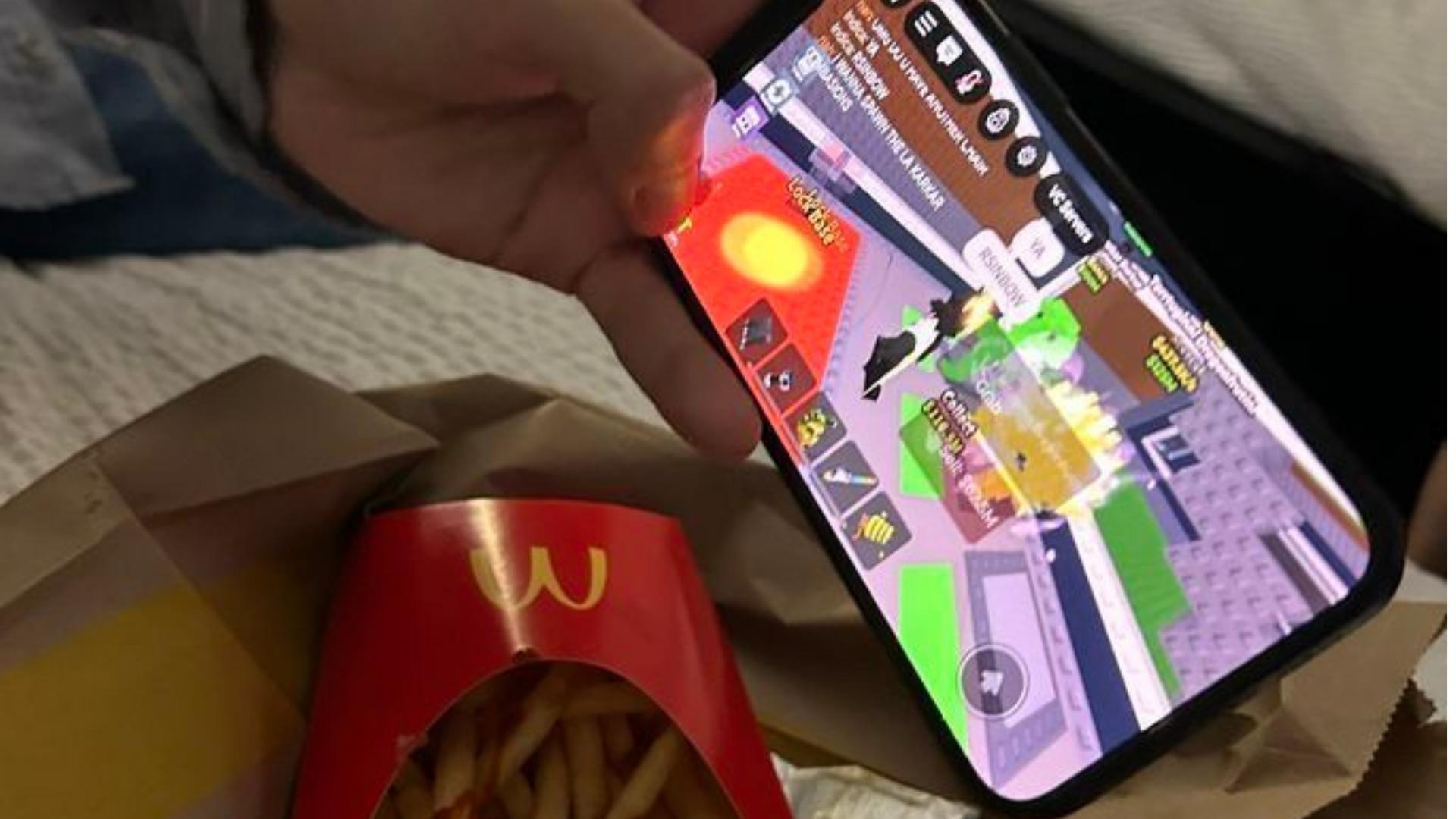 Multiplayer Games with Interactive Cooperative Campaigns